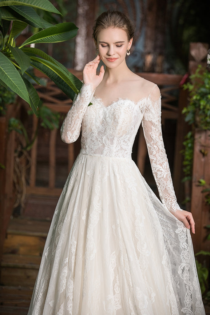 Eurica - Selena Huan Fench Chantilly lace long-sleeves off-the-shoulder ballgown dress
