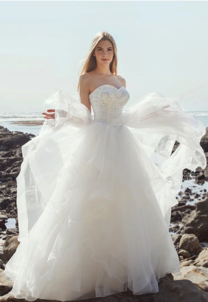 Princess Arrival - Selena Huan Crystal & Pearl Beaded Lace Strapless Layered Skirt Ball Gown