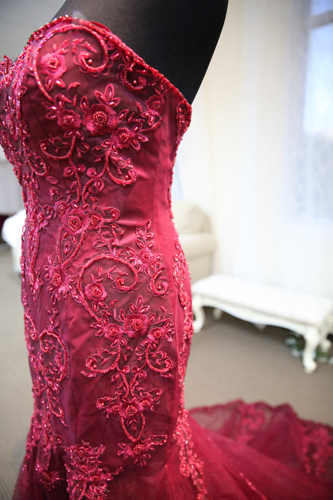 Red Marguerit - Selena Huan Strapless Beaded Chantilly Lace Mermaid Ruby Red Gown