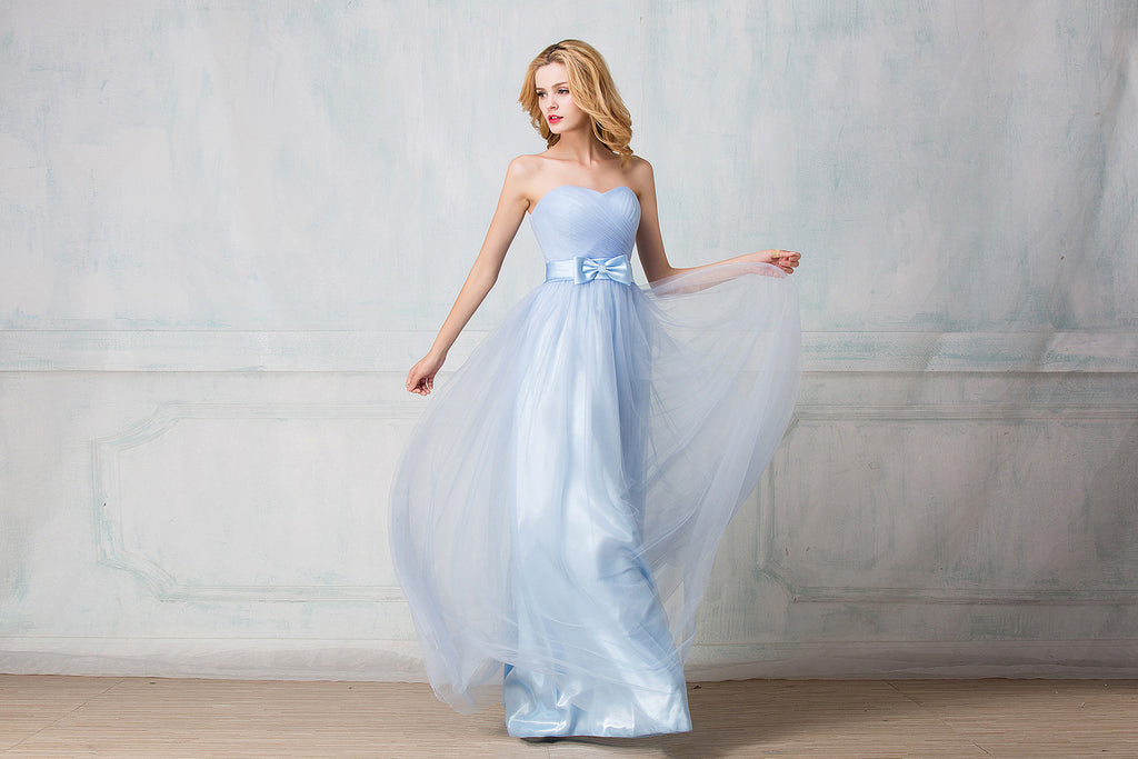 Sweetheart strapless full-length tulle bridesmaid dress