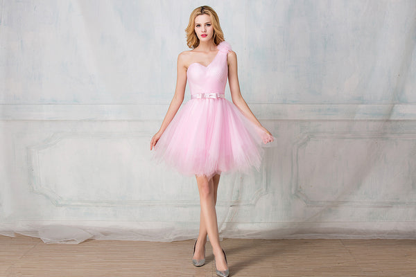 One-shoulder cocktail-length tulle bridesmaid dress