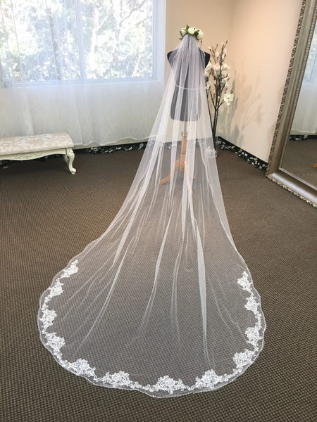 Pearl beaded French lace hem long veil