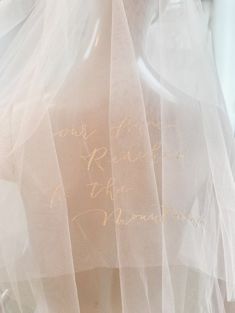 DIY personalized word embroidery double-layer finger tip length veil