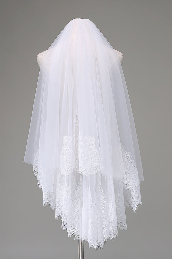 Waist-length French scallop lace hem veil